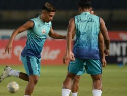 Pemain Anyar Persib Daisuke Sato Jalani Latihan Perdana